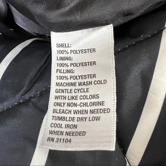 Crown & Ivy Puffer Vest Black and White Stripes zip front side zip pockets L - Picture 7 of 7